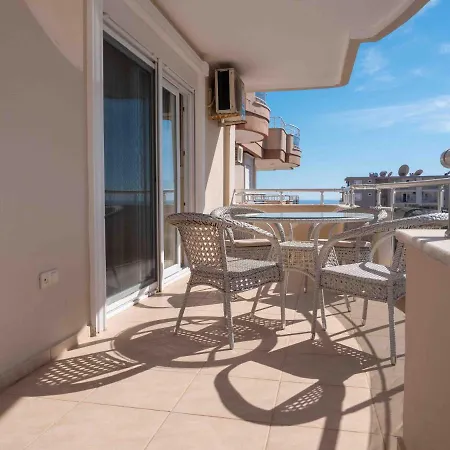 Dream Country 1 Apartment