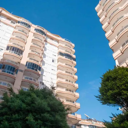 Dream Country 1 Apartment *